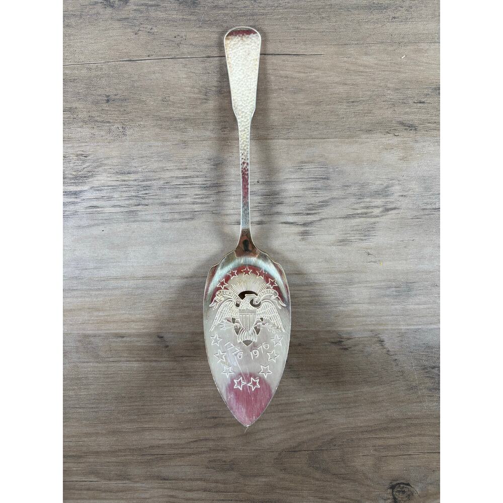 1881 Rodgers Oneida Bi-Centennial 1776-1976 Pie‎ Serving Spoon- EUC